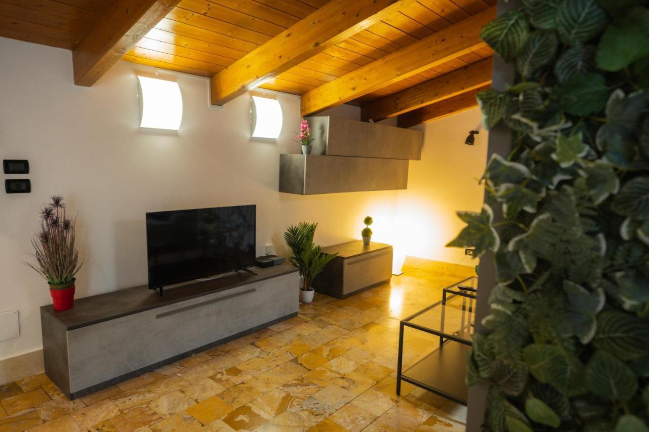 B&B Palazzo Storico Di Nicola Пескара Экстерьер фото